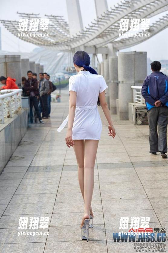 AISS爱丝(钻石版) - 又一波松果儿最新写真集：睡衣悠闲，生活也可以如此美好。-翊翔翠