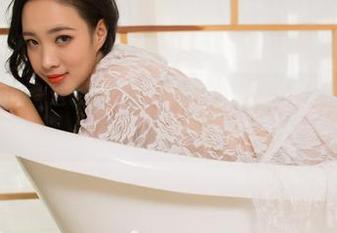 GIRLT果团网 - 这也太会挑人的资源了吧，尹意纯的JK作品，让我不知不觉中入迷！