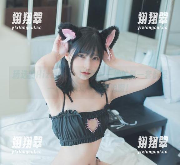精选的Hizzy(히지)制服——她的每一套都是一种看破现实的窘迫啊！-翊翔翠