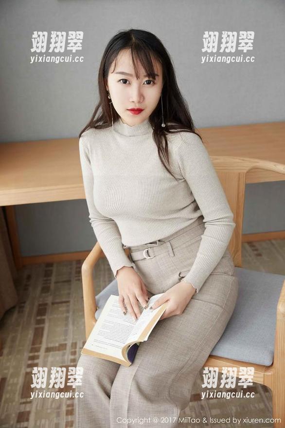 MiiTao蜜桃社 - 图包中的吴凯莉Kelly，女仆装扮下的无圣光瞬间，感觉要窒息了！-翊翔翠
