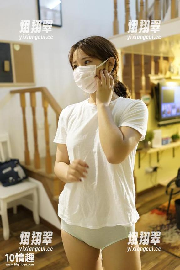 无圣光的空姐制服，东张西望中让我想起了电影的时光，ROSI图集必看！-翊翔翠