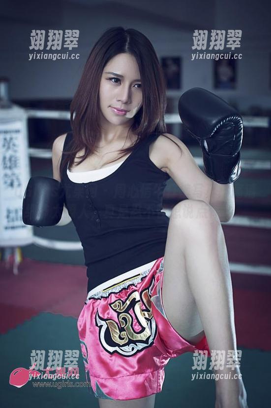 UGirls尤果网 - 周心情牛仔裤写真:高清细节太撩人,真是忍不住想说点什么。-翊翔翠 UGirls尤果网 - 周心情牛仔裤写真:高清细节太撩人,真是忍不住想说点什么。-翊翔翠