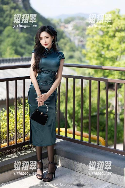 XIAOYU语画界 - 美腿魅惑车拍图包,程程程的腿让车都自愧不如!-翊翔翠 XIAOYU语画界 - 美腿魅惑车拍图包,程程程的腿让车都自愧不如!-翊翔翠