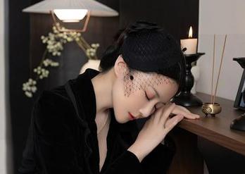 Xiuren秀人网 - 别说我没告诉你，Elise谭晓彤最新花嫁作品上线，分享一下我的小心情。