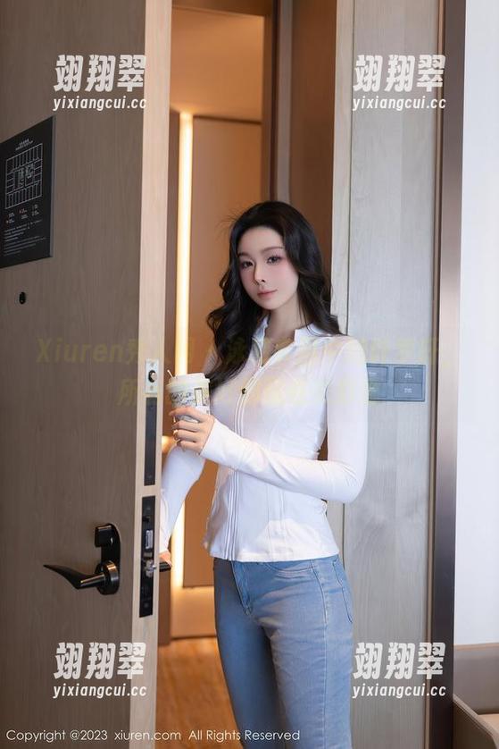 Xiuren秀人网 - 泳装套图中的叶梦轩,所有的美好都藏在光影里-翊翔翠 Xiuren秀人网 - 泳装套图中的叶梦轩,所有的美好都藏在光影里-翊翔翠
