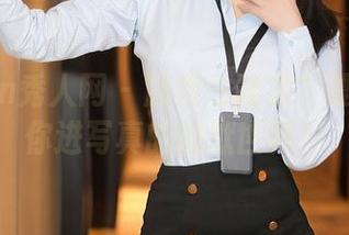Xiuren秀人网 - 旗袍也能撩？夏旖诺带你进写真的幽默世界！