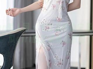 Xiuren秀人网 - 飞行员的心中景：拍黄瓜girl的空姐私拍原图