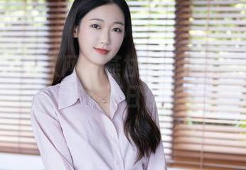Xiuren秀人网 - 燕甘甘：把夏天装进写真图册里，炎炎夏日你准备好了吗？