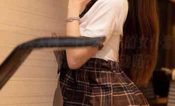 Xiuren秀人网 - 白兔西希的女仆套图精选：你能忍住不心动吗？