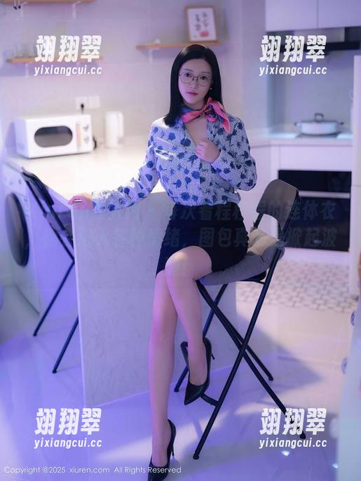 Xiuren秀人网 - 每次看程程程的连体衣，都会陷入各种情绪，图包真的是掀起波澜！-翊翔翠