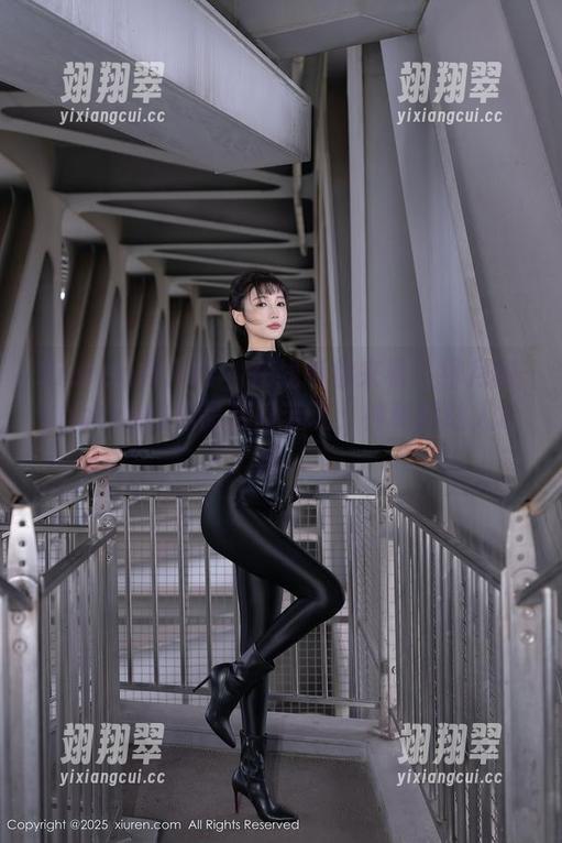 Xiuren秀人网 - 在线等你来看!绯月樱-Cherry的作品若隐若现,神秘得让人心痒。-翊翔翠 Xiuren秀人网 - 在线等你来看!绯月樱-Cherry的作品若隐若现,神秘得让人心痒。-翊翔翠