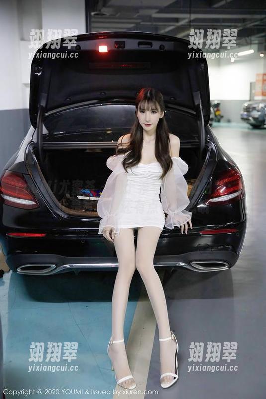 YouMi尤蜜荟 - 周于希与女友的日常：不止是写真，还有点小悬念哦-翊翔翠