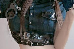 miko酱ww的泳衣新作：看得我差点误以为是泳池party的邀请函！