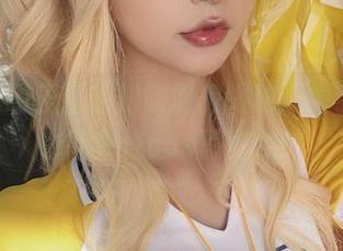 yuuhui玉汇的初恋厨房揭秘：失手做菜也能变成cos写真集！
