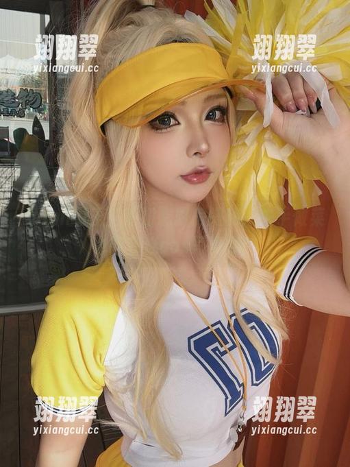 yuuhui玉汇的初恋厨房揭秘：失手做菜也能变成cos写真集！-翊翔翠