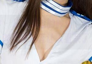 克拉女神 - 从未见过的钟淇，红裙私拍中的美图简直让人看呆了