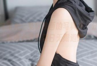 白丝与阳光，兔玩映画的写真集，分享给你透心凉的夏日无限遐想！
