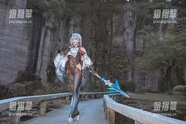 再一次被宫本樱的私房写真俘获：碧蓝航线中的能代真是绝了。-翊翔翠