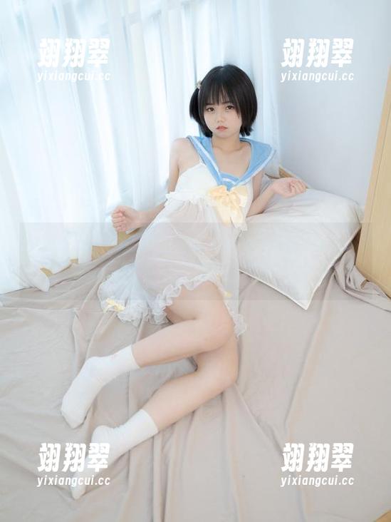 少女秩序 - 看看小葵的内衣美图，分享一下，不知道你们会不会也怦然心动？-翊翔翠
