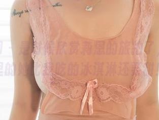 尤果网 - 是时候欣赏莉恩的旅拍了，照片里的她比我吃的冰淇淋还要甜！