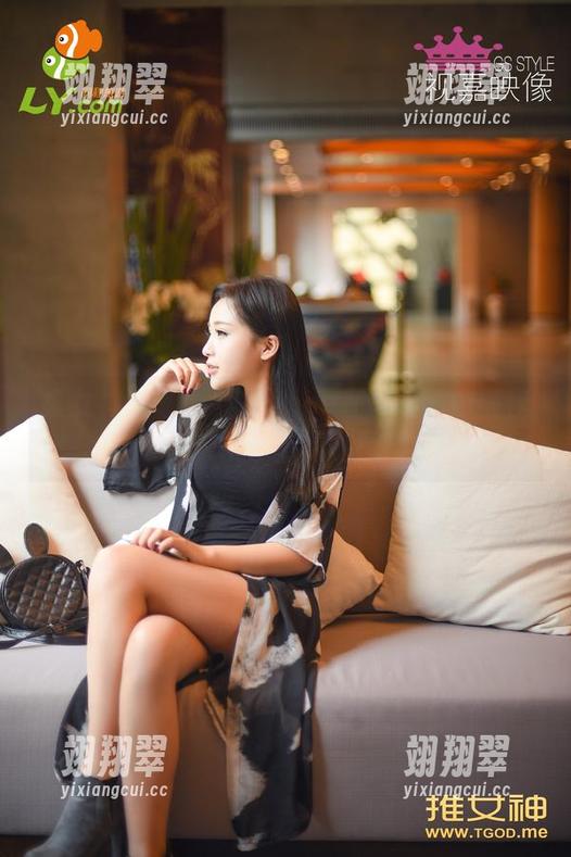推女神 - 想看欧尼anne在体操服中搞怪？快来拿你免费的图册！-翊翔翠