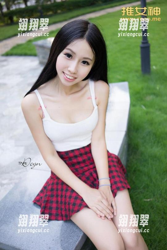 推女神 - 这组美图让绮里嘉Ula的妹妹躺赢，全网热搜的图包来了！-翊翔翠
