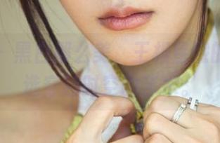 推女郎 - 黑白那么美，王根星熙的原图精选穿越时空的艺术。