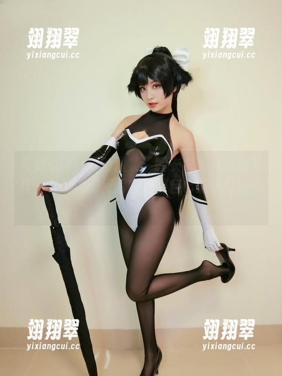 星野saori最新图集：睡衣也能玩出新花样，看看她如何用它征服自己的早餐时间！-翊翔翠