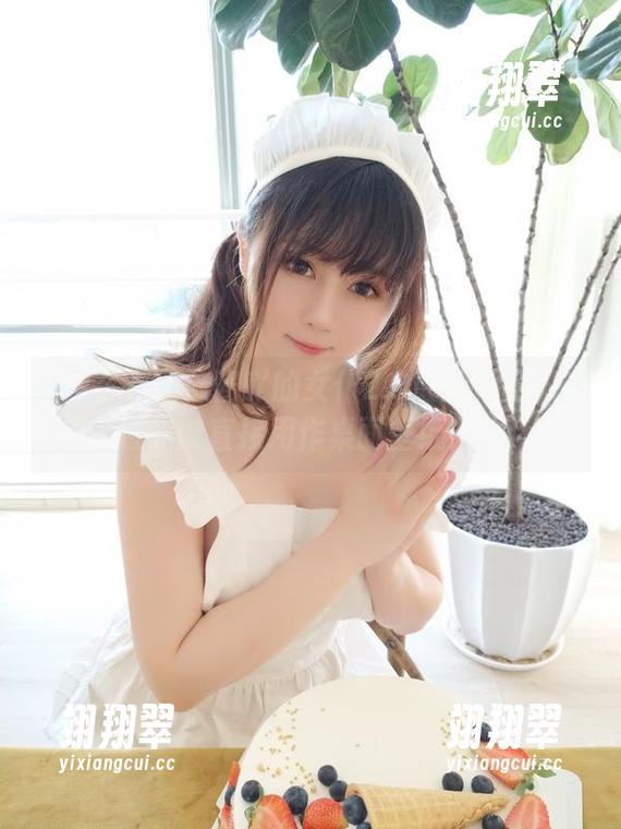 说什么？是依酱吖的女仆2.0最新作品？难道我能直接用作桌面壁纸？！-翊翔翠