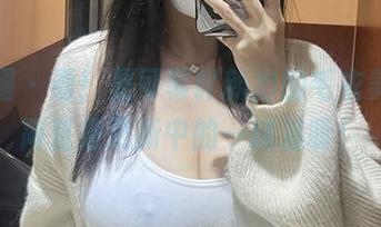 微密圈 - 看！是可馨吖新出的毛衣美图，简直是更新中的一抹温暖！