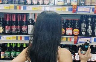 微密圈 - 海边的李嘉欣97，人人都能免费下载，快来看看你有没有被美到！
