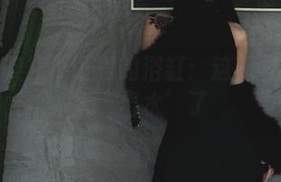 沉醉在柒柒不可爱的浴缸：这组写真简直太‘出水’了