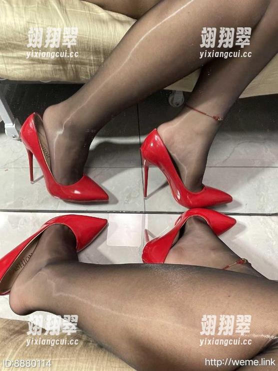 微密圈 - 短裙与阳光——桃沢樱呀的合集,下载了你就会懂!-翊翔翠 微密圈 - 短裙与阳光——桃沢樱呀的合集,下载了你就会懂!-翊翔翠