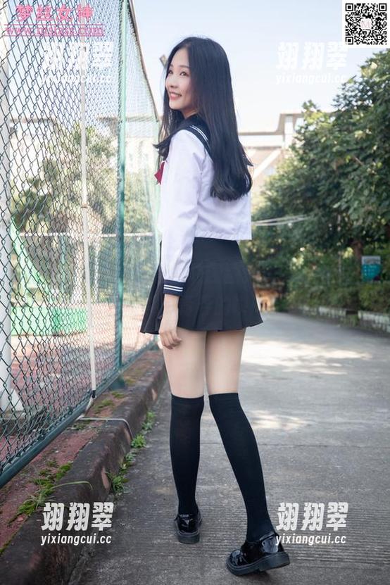 梦丝女神 - 在香萱的校园图集里，私拍的每一帧都是青春的瞬间！-翊翔翠