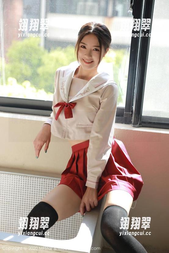 模范学院 - 美脚的诱惑:从董林越的写真图册中找灵感!-翊翔翠 模范学院 - 美脚的诱惑:从董林越的写真图册中找灵感!-翊翔翠