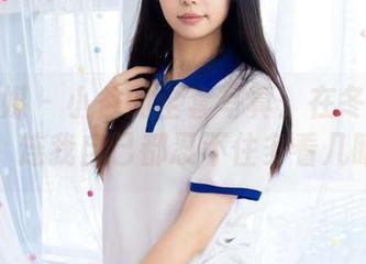 物恋传媒 - 小谷的全套写真：在冬日暖阳下，连我自己都忍不住多看几眼。