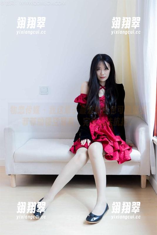 物恋传媒 - 我这辈子最爱的图包可能就是菲菲的镂空写真，完全无法抗拒。-翊翔翠