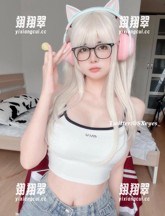 女子的诱惑与魔力:眼酱大魔王w的御姉感写真精选-翊翔翠 女子的诱惑与魔力:眼酱大魔王w的御姉感写真精选-翊翔翠