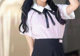 秀人网 - 每次任莹樱Jenny修女更新美图，我都在想：这也能叫修女？