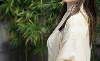 秀人网 - 看安然Maleah的成都旅拍，原图壁纸化，那感觉…有点上头！