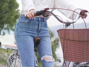 秀人网 - 李七喜的女友：分享的不只是作品，还有那些禁忌的想象