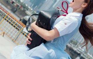 菠萝社 - 看张优ayoyo的灰丝写真，怎么感觉有点…意味深长呢？