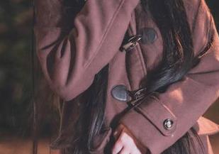 来自落落Raku的反叛：修女与魔鬼的写真分享日记