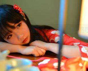 被雪琪SAMA的毛衣少女迷住了：她的作品集比热巧克力还温暖，高清来袭！