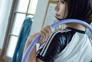 麻花麻花酱的写真新作：保守老师与珍珠jk的奇妙碰撞