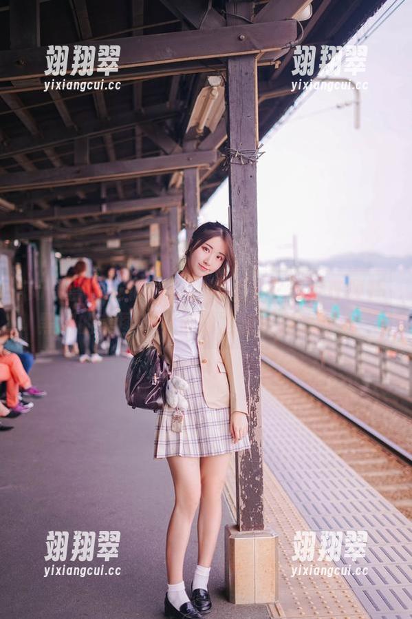 如果蓝色连体泳衣会说话，它肯定在膜拜黑川的美图——海岛之旅直戳我的心！-翊翔翠